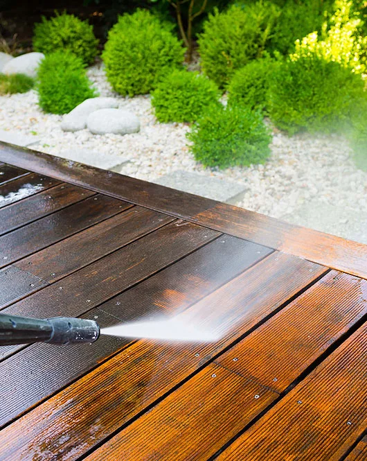 House Washing removing grime and stains in Pinecrest, FL